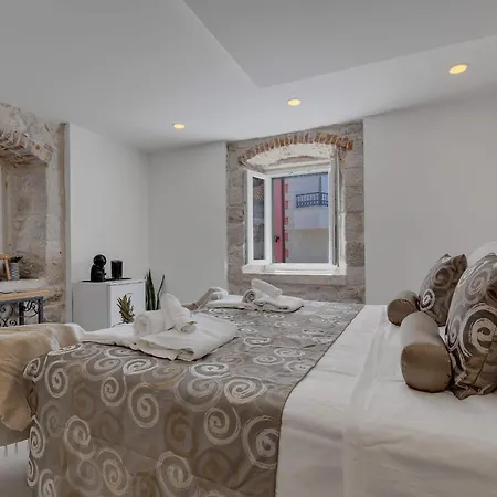 Luxury Palace 4* 马卡尔斯卡