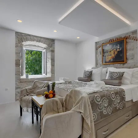 Luxury Palace 4*